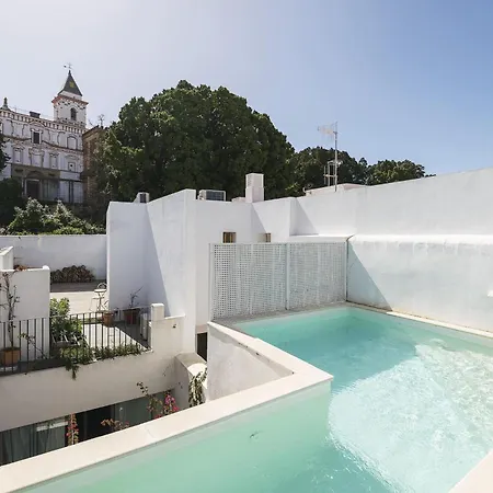 Luxe Madre De Dios - Charming Loft With Shared Pool And Free Wi-fi Apartment