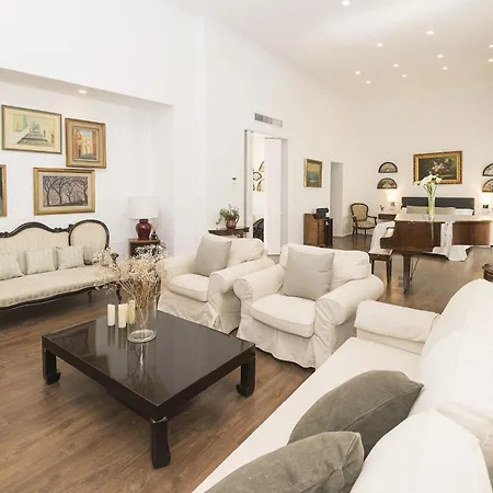 Luxe Madre De Dios - Charming Loft With Shared Pool And Free Wi-fi Apartment Sanlucar de Barrameda